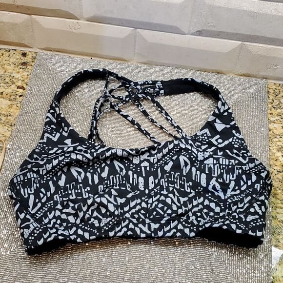 VICTORIA'S SECRET Sports Bra - Size Small - Picture 1 of 7